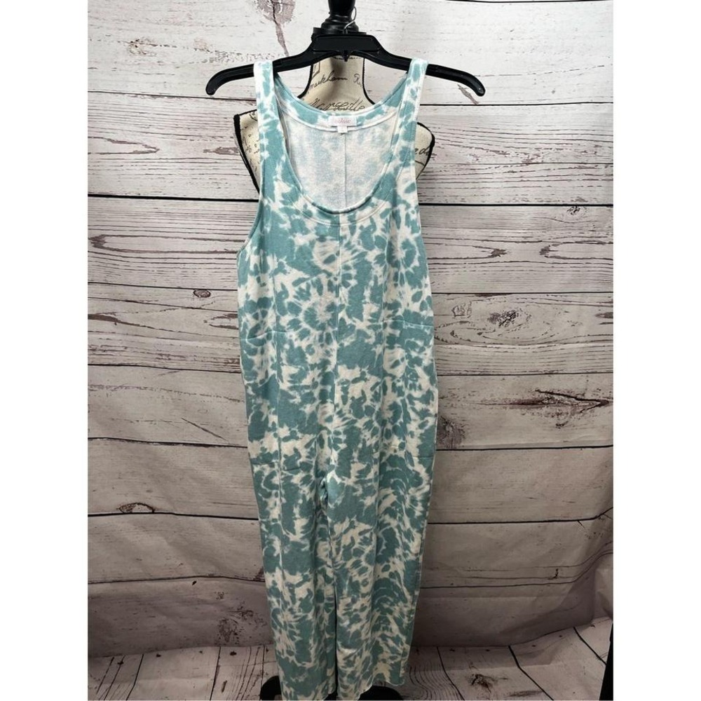 Colsie small green and white super soft‎ jumpsuit